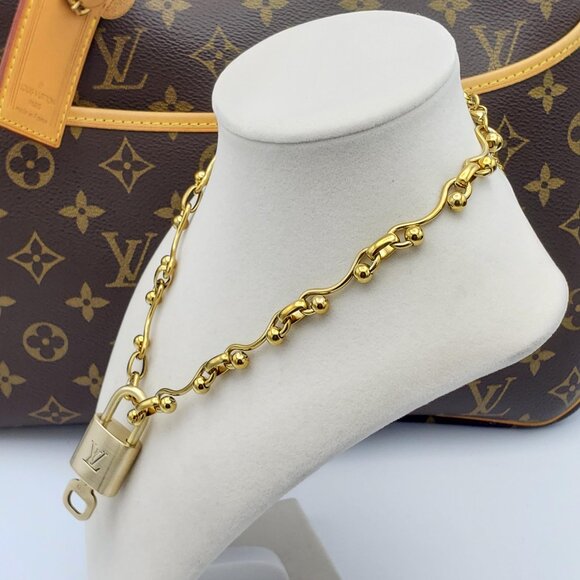 Authentic Louis Vuitton Padlock w/Unbranded Stainless Steel Gold Plated Chain - Picture 3 of 9